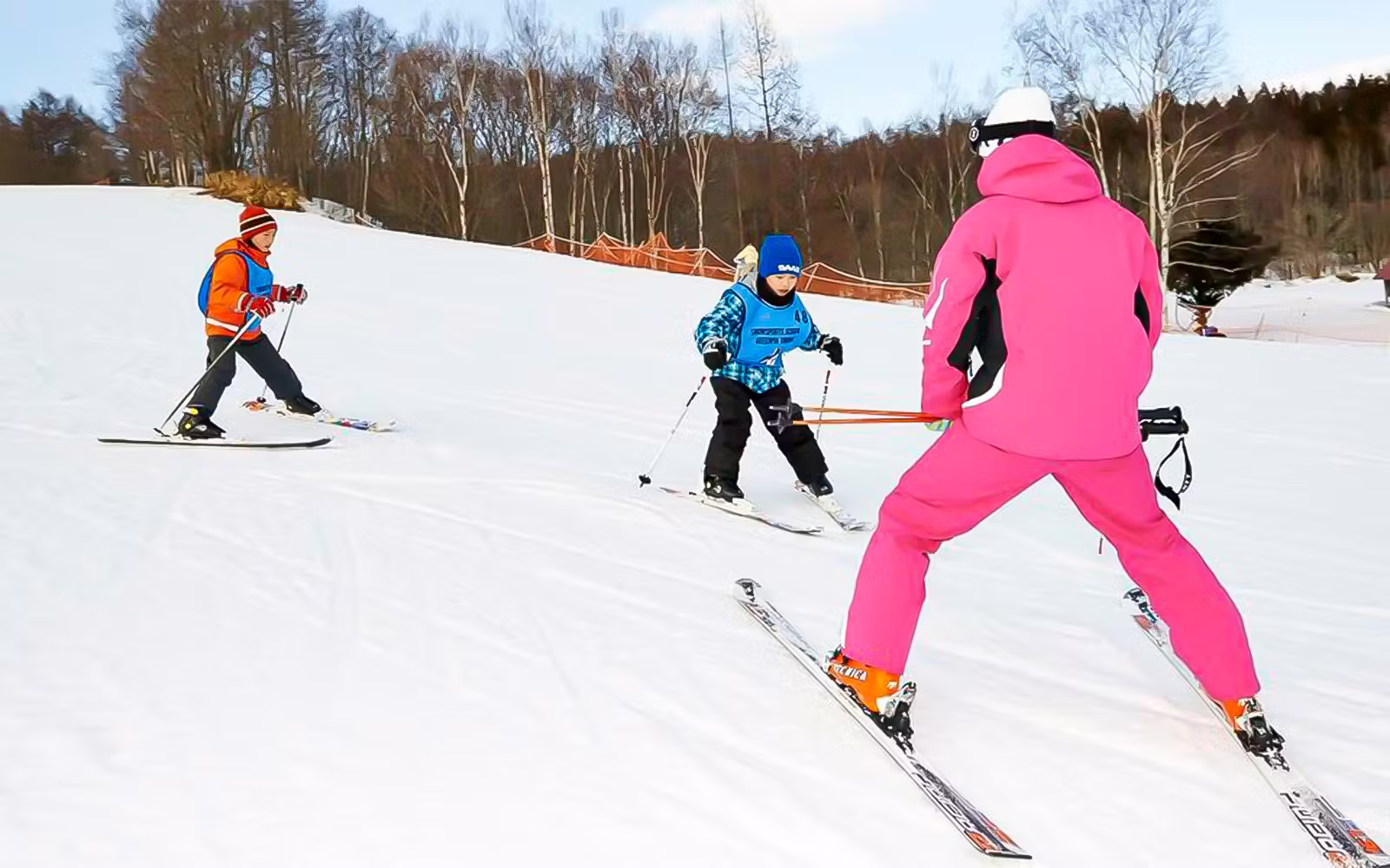 Skiing-5b3e76652ea23d2f939696339f0c9c78-19762-hokkaido--greenpia-onuma-ski-resort-1-day-lift-ticket-05.avif